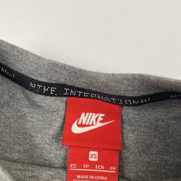 Nike International Paris Cropped T-Shirt Women’s XS Crop Top Gray Crew Neck - Picture 4 of 8